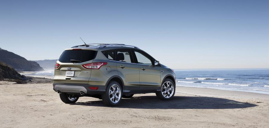  Ford Escape 2013 года  (фото 188 из 222)